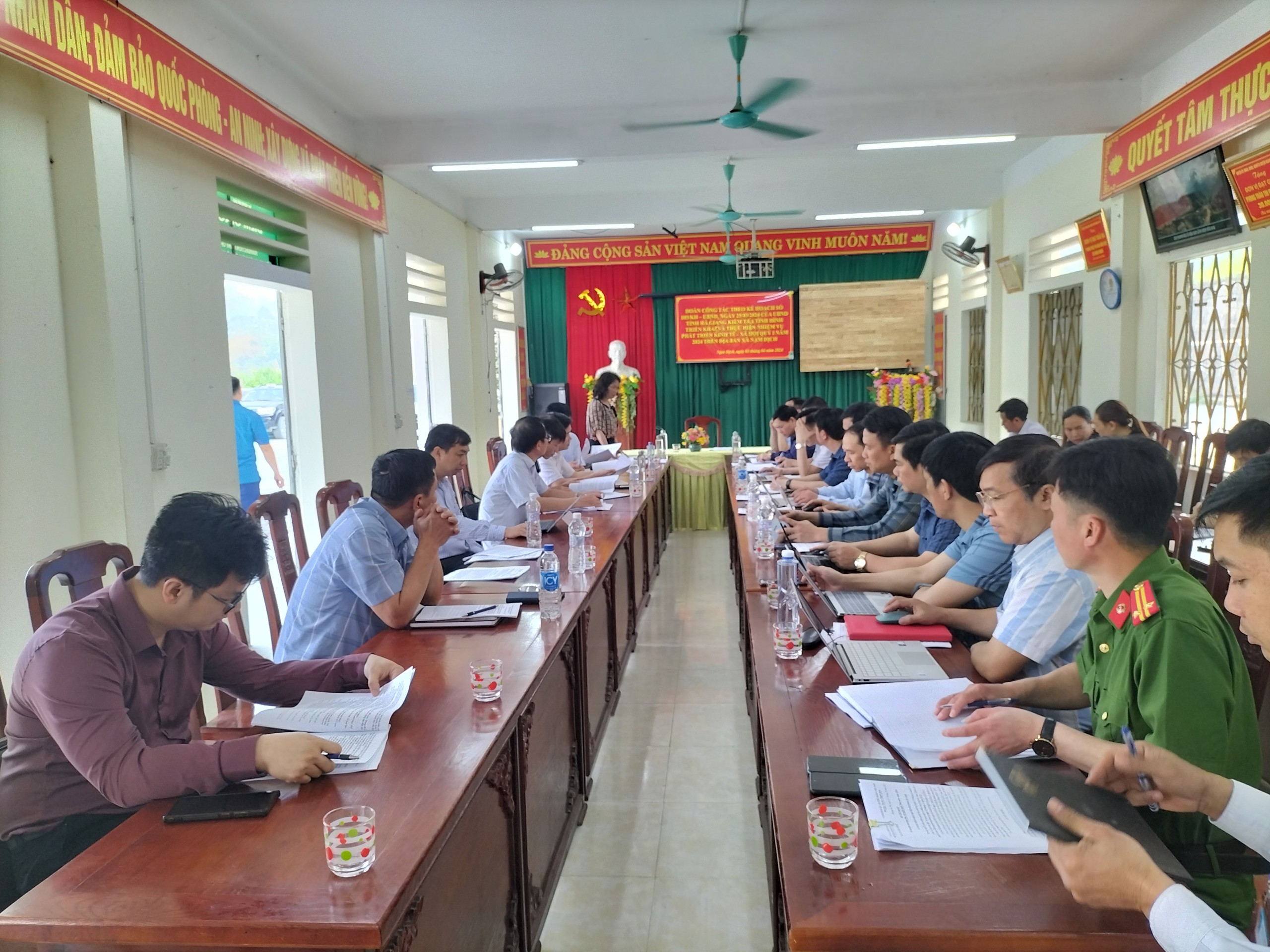 Đoàn công tác số 2 của UBND tỉnh kiểm tra tình hình phát triển KT-XH tại xã Nậm Dịch